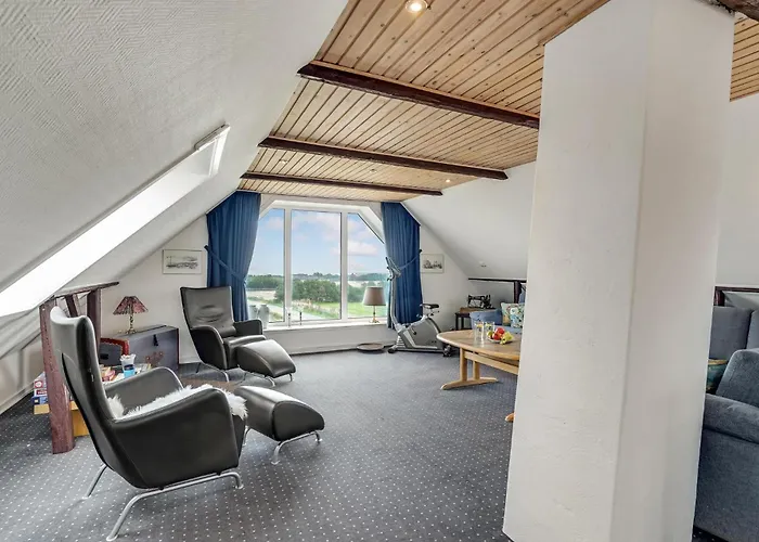 Gorgeous In With Wifi *